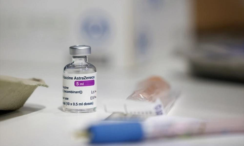 Νορβηγία: Αναστέλλει για άλλες 3 εβδομάδες την χορήγηση εμβολίων της AstraZeneca